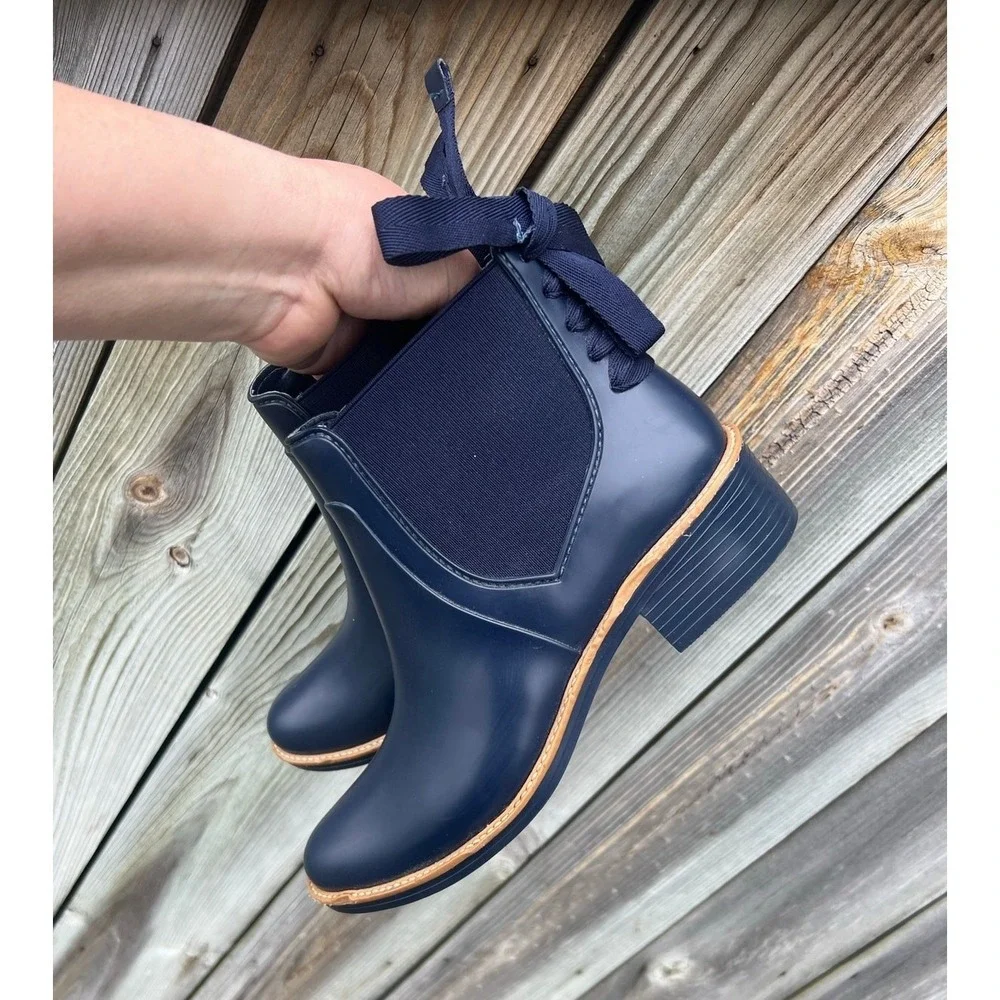 Bernardo Rain Boots Women Size 8 Navy‎ Blue Back Bow Chelsea Ankle TE38K